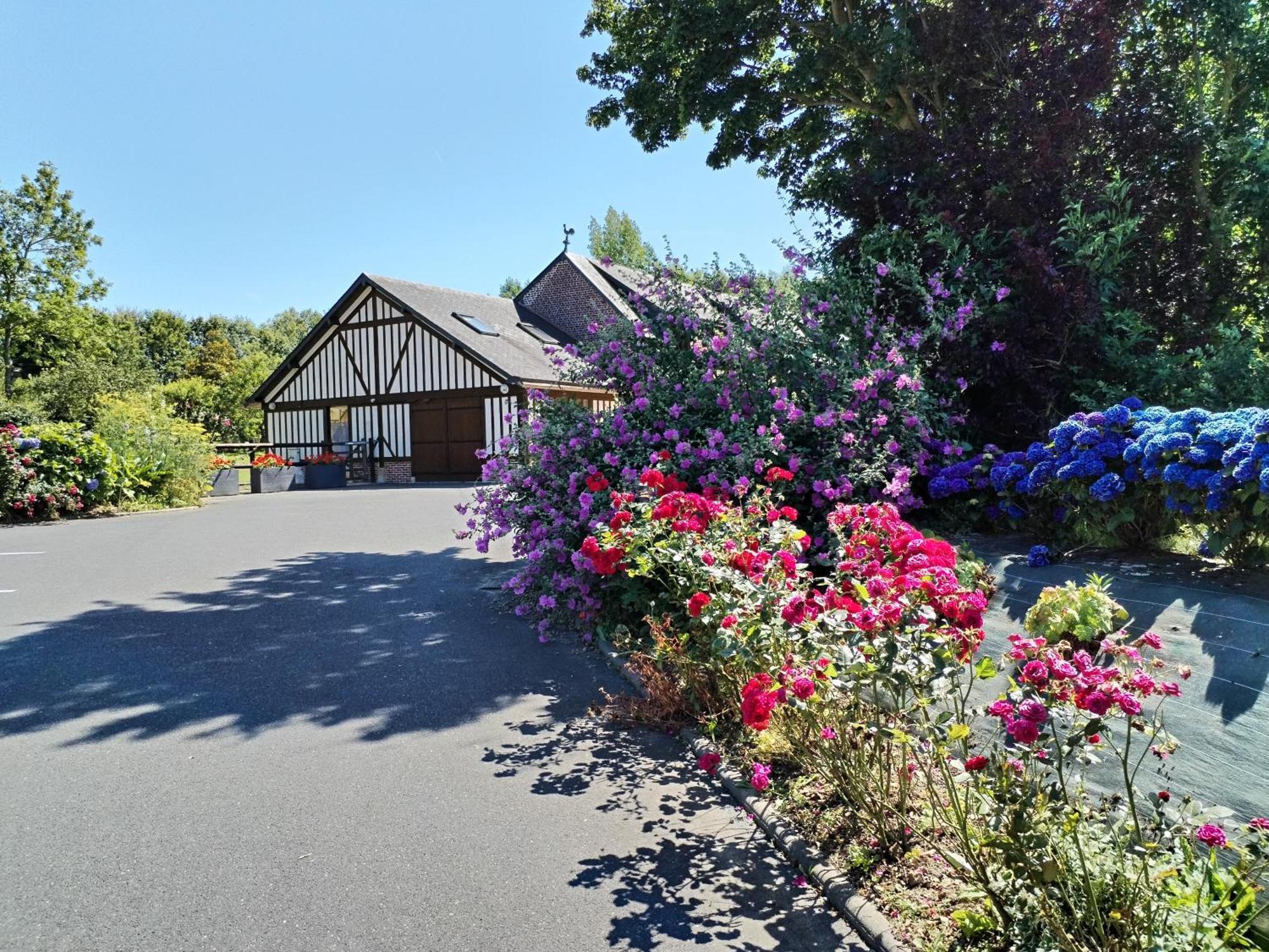 Hotel Le Manege Gite L'Eglise Sainte-Marie-au-Bosc Exterior foto